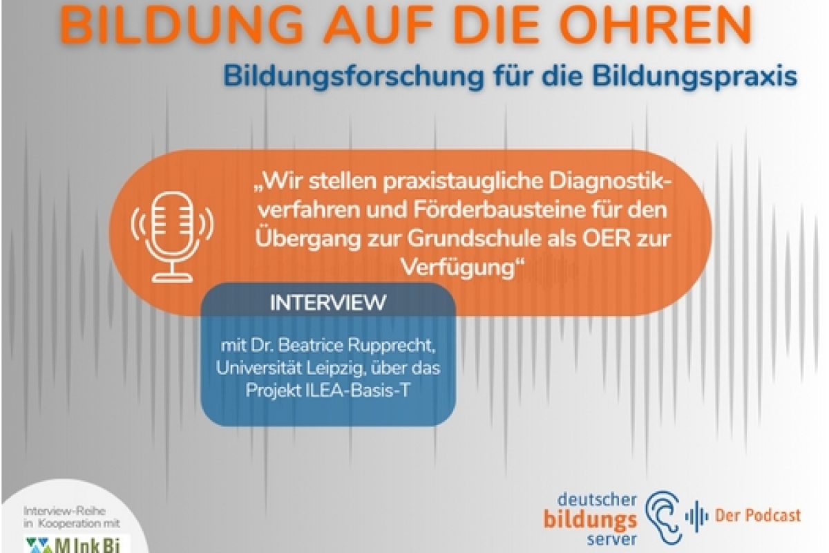 Das Podcast-Logo von "Bildung auf die Ohren" der aktuellen Folge mit dem Projekt "ILEA-BASIS-T": Die Titel in orangener und blauer Schrift auf einem silbernen Hintergrund.